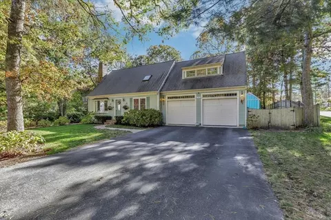 20 Windsor Way, Mashpee, MA 02649 photo 2