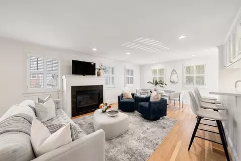 6 Lincoln Pl #6, Charlestown, MA 02129