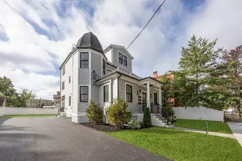 12 George St, Medford, MA 02155
