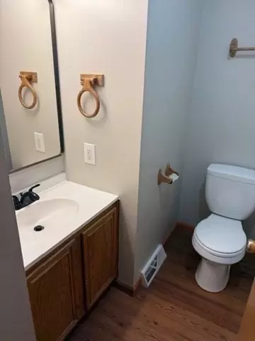61 Glenmore St, Springfield, MA 01129 photo 6