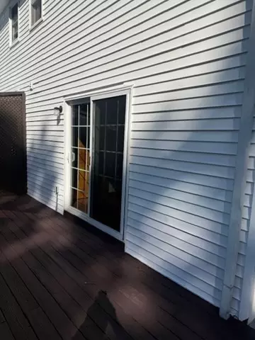 61 Glenmore St, Springfield, MA 01129 photo 14