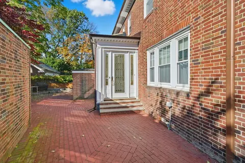 Exterior - 6 Elba St, Brookline, MA 02446 photo 6 of 6