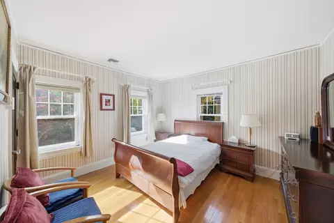 Bedroom - 6 Elba St, Brookline, MA 02446 photo 2 of 3