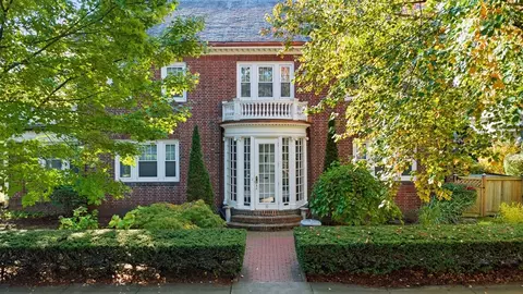 Exterior - 6 Elba St, Brookline, MA 02446 photo 3 of 6
