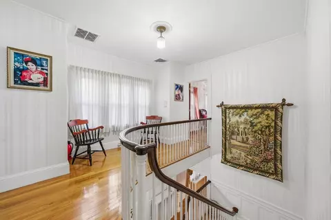 Entry Way - 6 Elba St, Brookline, MA 02446 photo 5 of 5