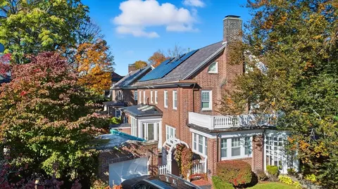 Exterior - 6 Elba St, Brookline, MA 02446 photo 4 of 6