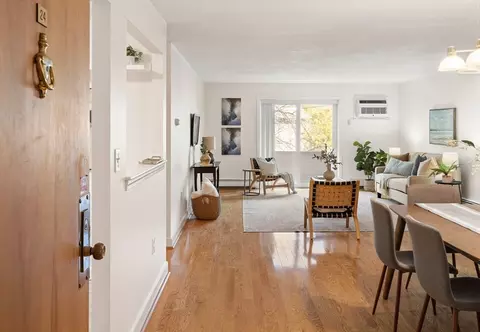 111 Pleasant St #24, Watertown, MA 02472