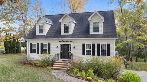 127 Mcgilpin Rd, Sturbridge, MA 01566