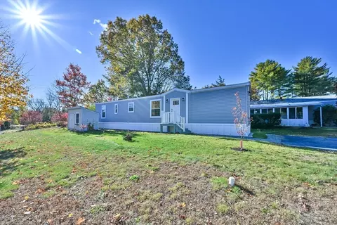 39 Park Ave, Sturbridge, MA 01566