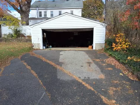 35 Pleasant St, Ware, MA 01082 photo 6