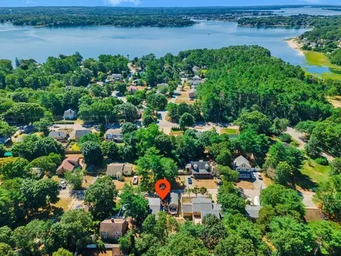 14 Buttonwood Ln, Plymouth, MA 02360