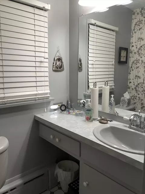 7 Ashbrook St, Springfield, MA 01118 photo 18