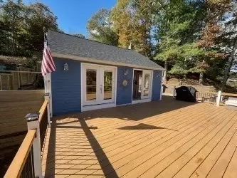 215 Roxy Cahoon Rd, Plymouth, MA 02360