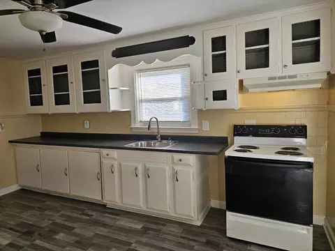 342 Stetson St, Fall River, MA 02720 photo 6