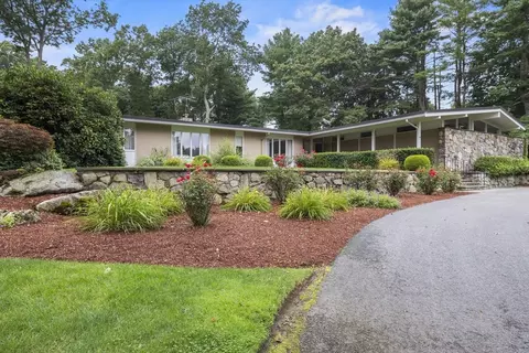 178 Braemoor Rd, Brockton, MA 02301