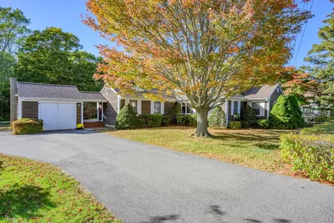 17 South St, Yarmouth, MA 02664