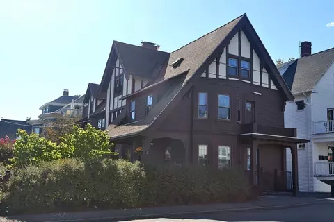 4 Willow Ave #2, Salem, MA 01970