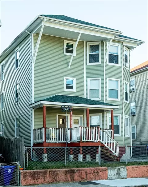 31-33 Garfield St, Central Falls, RI 02863