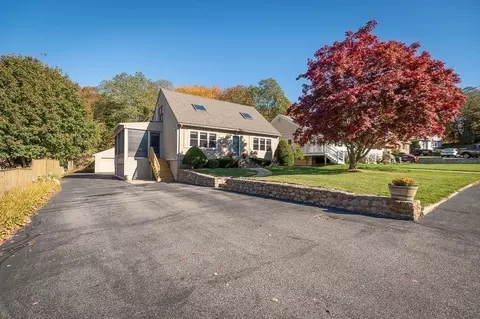 28 Macomber Rd, Gloucester, MA 01930 photo 5