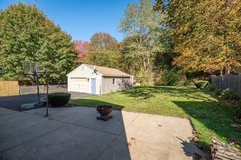 28 Macomber Rd, Gloucester, MA 01930 photo 9
