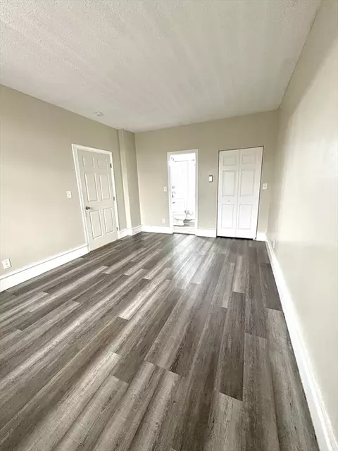 140 Chestnut St #204, Springfield, MA 01103 photo 6