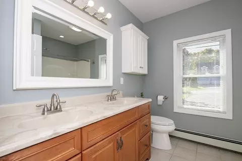 Bath - 50 Avenue A St, Wareham, MA 02571 photo 3 of 3