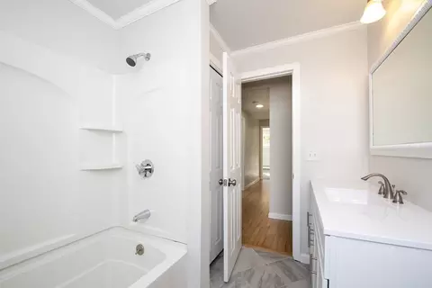 Bath - 50 Avenue A St, Wareham, MA 02571 photo 2 of 3