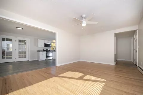 Living - 50 Avenue A St, Wareham, MA 02571 photo 4 of 5