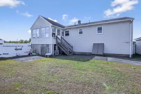 485 Riverside Rd, Springfield, MA 01107 photo 5