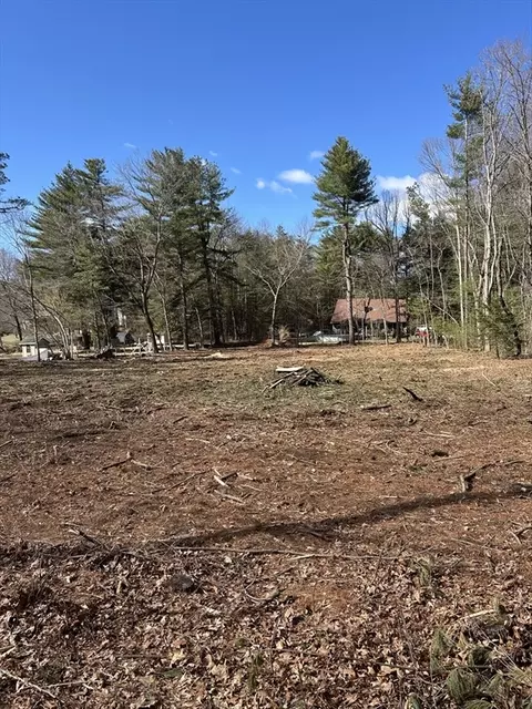 150 S Longyard, Southwick, MA 01077