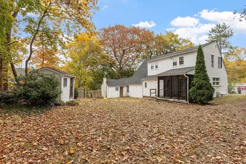 Exterior - 86 School St, Acton, MA 01720 photo 5 of 8