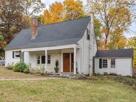 Exterior - 86 School St, Acton, MA 01720 photo 2 of 8