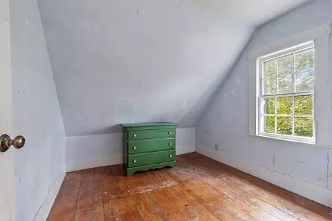 Bedroom - 86 School St, Acton, MA 01720 photo 8 of 9