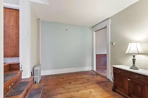 Entry Way - 86 School St, Acton, MA 01720 photo 4 of 8