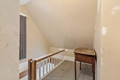 Entry Way - 86 School St, Acton, MA 01720 photo 6 of 8