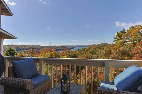 2 Dogwood #2, Bourne, MA 02532
