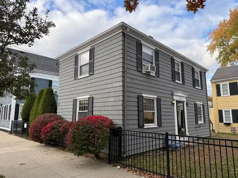 128 Boston St #4, Salem, MA 01970