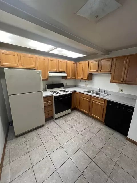 1175 S Main, Fall River, MA 02724 photo 6