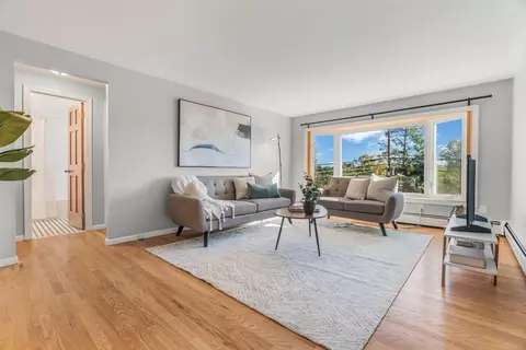 123 Cambridge Rd #4, Woburn, MA 01801