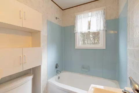 Bath - 23 Mill St, Brookfield, MA 01506 photo 1 of 1