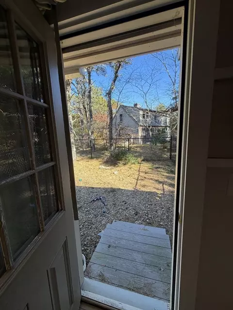 Entry Way - 46 Spring Brook Rd, Wellfleet, MA 02667 photo 2 of 2