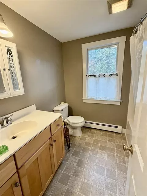 Bath - 46 Spring Brook Rd, Wellfleet, MA 02667 photo 2 of 2