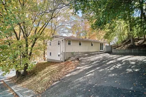 199 Roberts St, Woonsocket, RI 02895 photo 10
