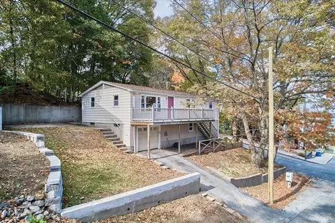 199 Roberts St, Woonsocket, RI 02895 photo 34