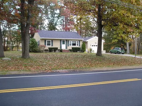 598 Elm St E, Raynham, MA 02767 photo 3