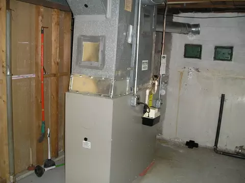 598 Elm St E, Raynham, MA 02767 photo 35
