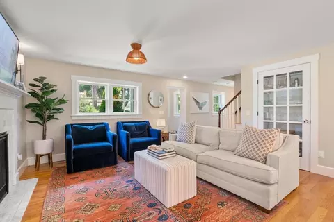Living - 36 Autumn Cir, Canton, MA 02021 photo 2 of 4