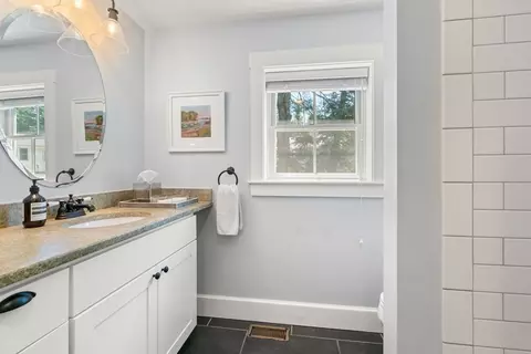 Bath - 36 Autumn Cir, Canton, MA 02021 photo 1 of 2