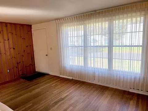 Living - 4 Munroe Dr, Plainville, MA 02762 photo 2 of 2