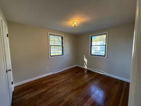 Bedroom - 4 Munroe Dr, Plainville, MA 02762 photo 2 of 3